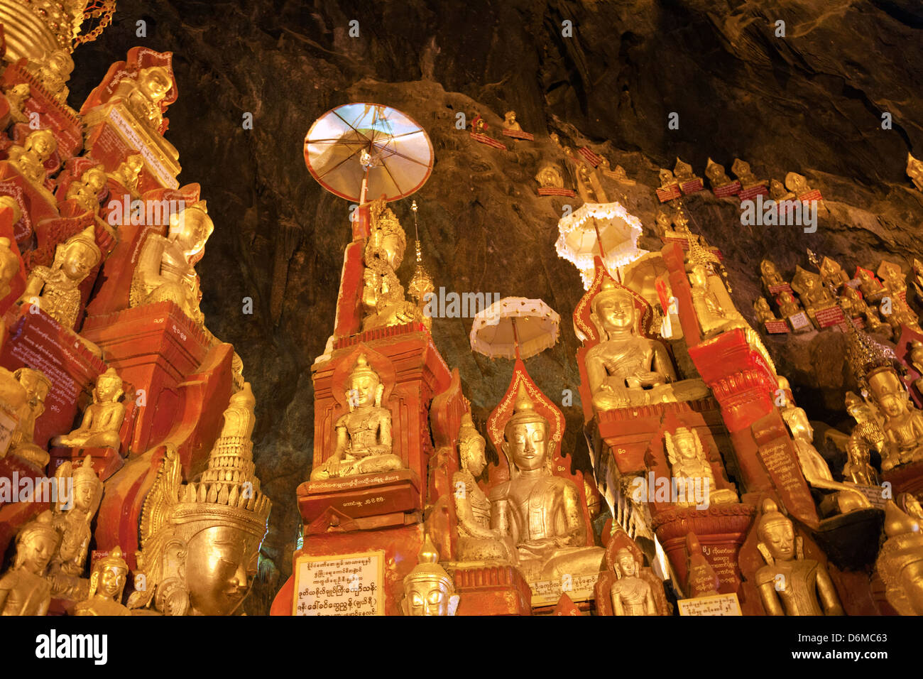 Il buddista fantastiche grotte di Pindaya, Myanmar 13 Foto Stock