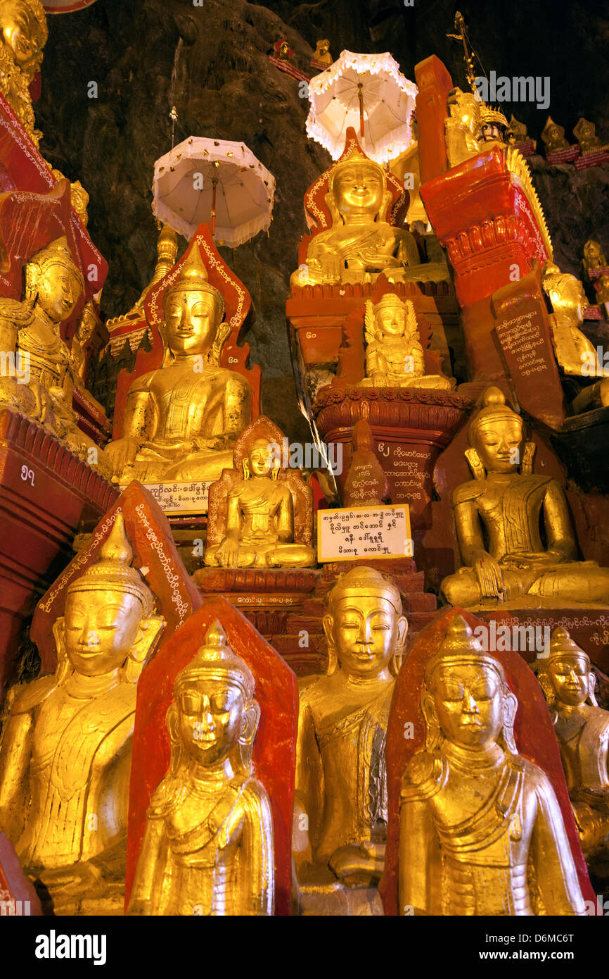 Il buddista fantastiche grotte di Pindaya, Myanmar 14 Foto Stock