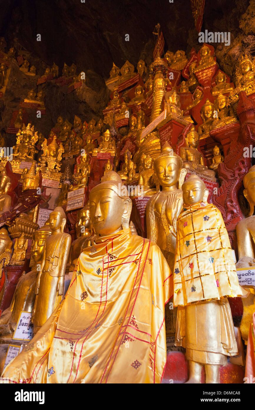 Il buddista fantastiche grotte di Pindaya, Myanmar 18 Foto Stock