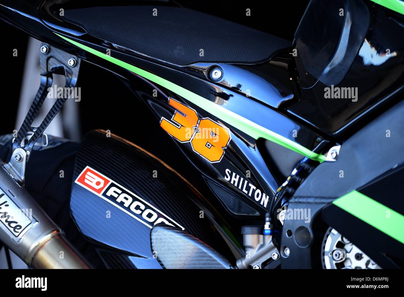 Austin, Texas. Aprile 20, 2013. Bradley Smith #38 del moto Yamaha prima del primo turno di qualificazione presso il circuito dell' America di Austin in Texas. Foto Stock