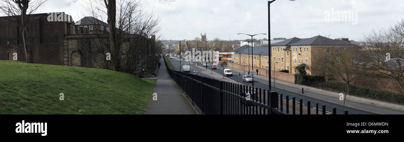 Street cars andando su percorsi di pendolarismo quotidiano Foto Stock