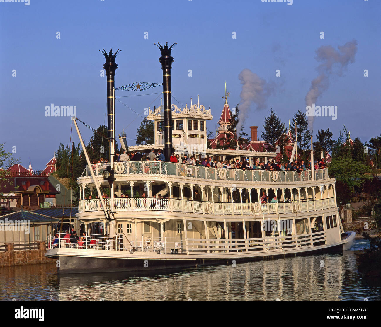 Mark Twain battello a vapore, Frontierland, Disneyland Paris theme park, Marne-la-Vallée, Île-de-France, Francia Foto Stock