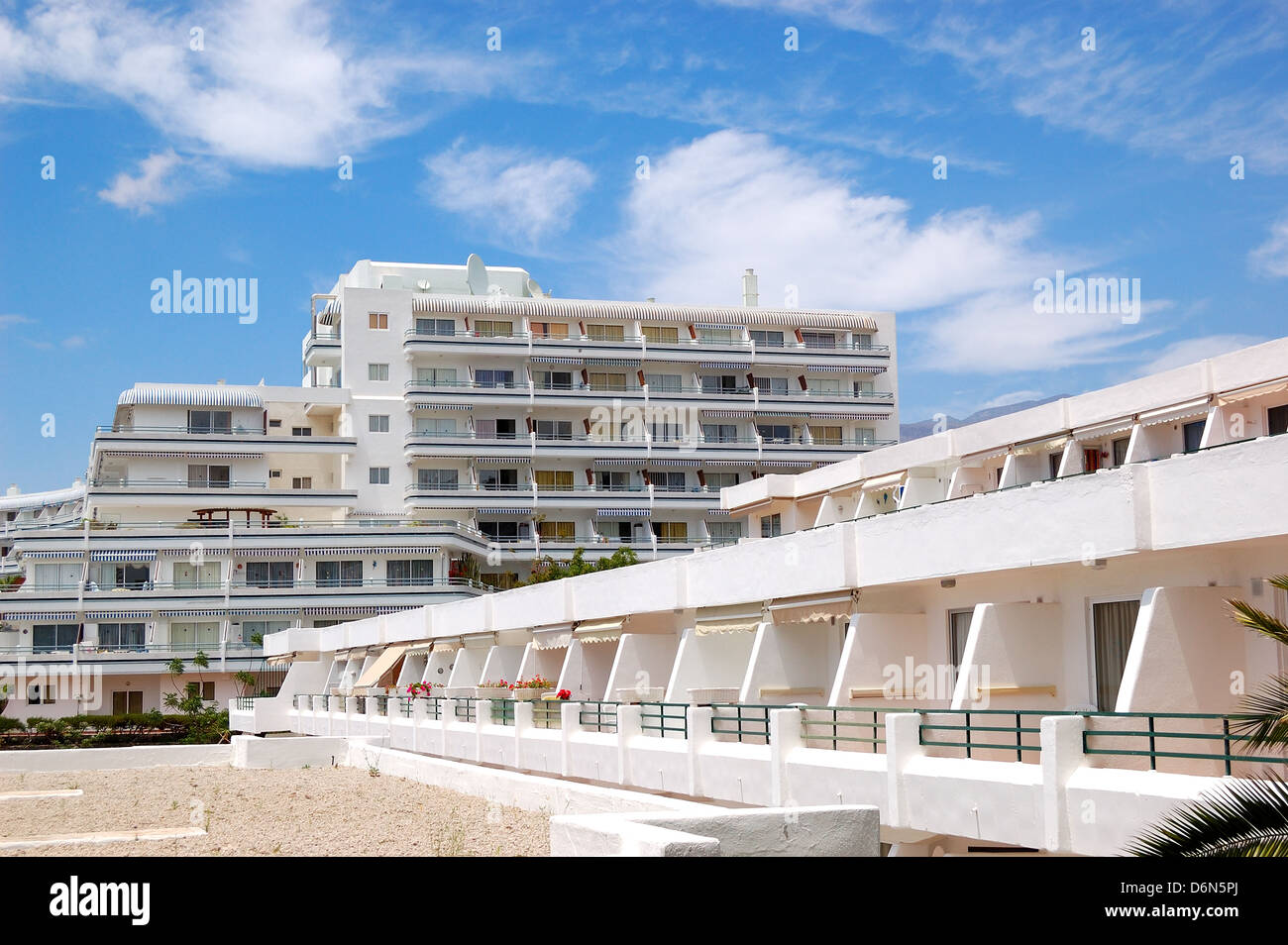 Edificio del popolare hotel isola di Tenerife, Spagna Foto Stock