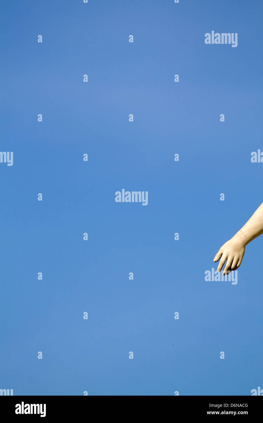 Berlino, Germania, mano di una statua femminile Foto Stock