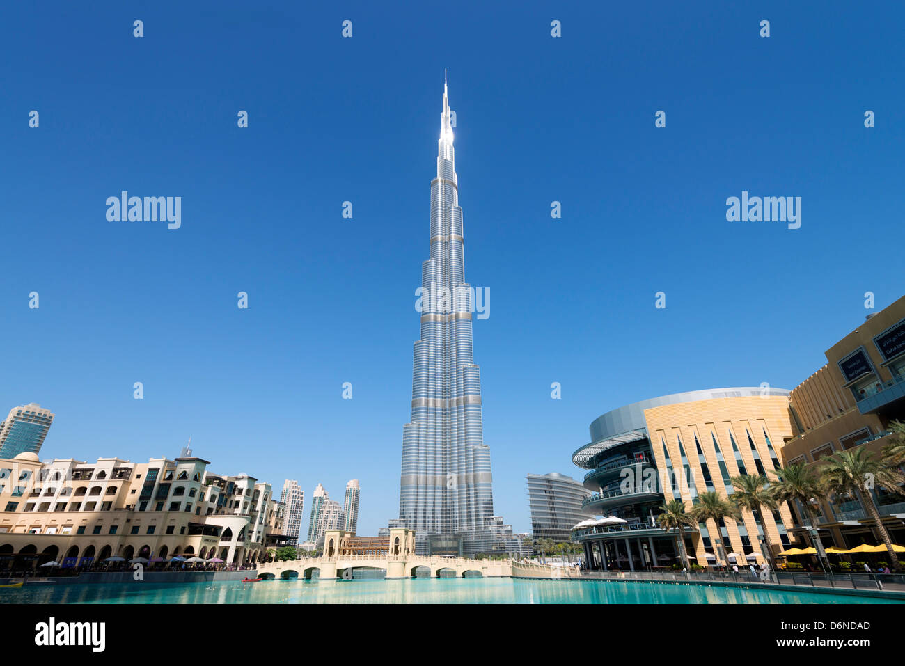 Vista diurna di Burj Khalifa grattacielo ,mondiali di edificio più alto in Dubai Emirati arabi uniti Foto Stock