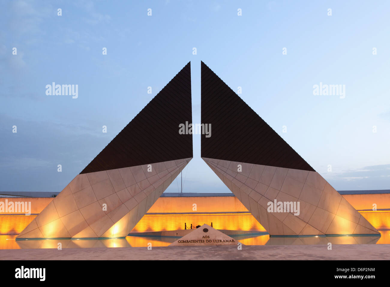 Monumento ai combattenti d'oltremare, delle guerre coloniali, Fortezza di buon successo (Forte do Bom Sucesso), Belem, Lisbona, Portogallo Foto Stock
