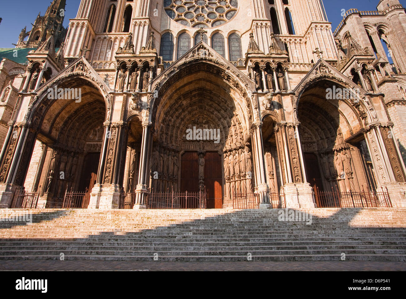 Il portale meridionale della Cattedrale di Chartres, Sito Patrimonio Mondiale dell'UNESCO, Chartres, Eure-et-Loir, centro, Francia, Europa Foto Stock
