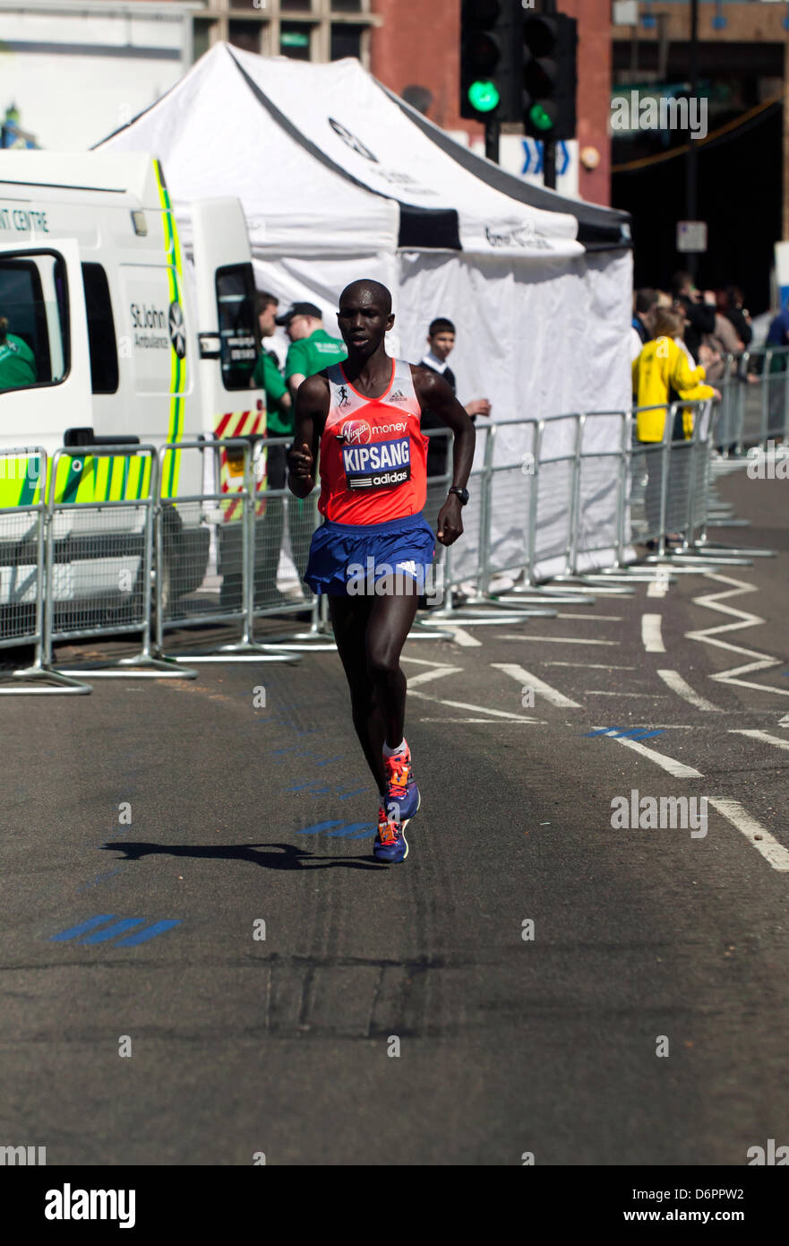 Wilson Kipsang Kiprotich in lizza per il Kenya, nel 2013 Maratona di Londra Foto Stock