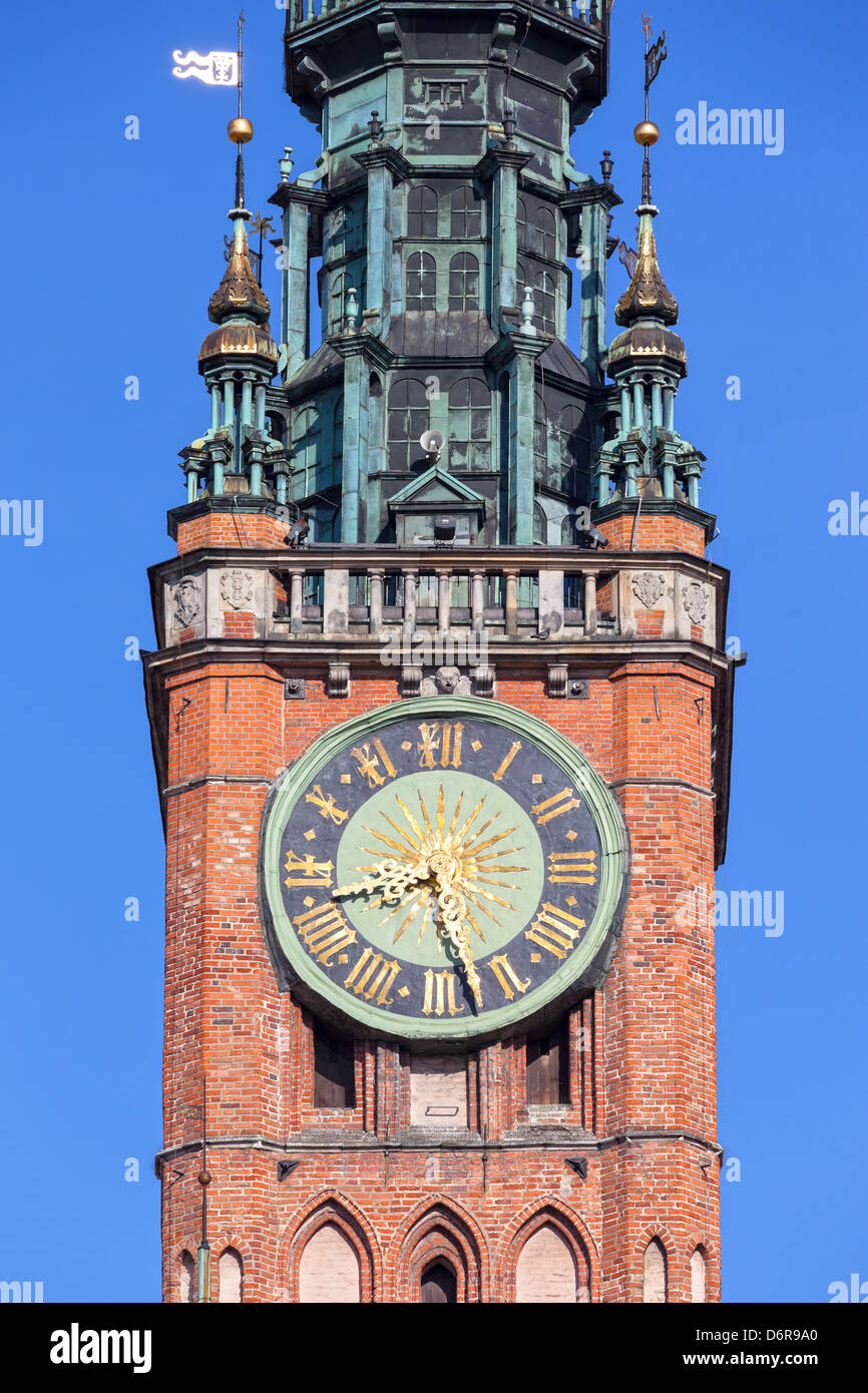 Orologio storico sulla torre del Municipio di Gdansk, Polonia. Foto Stock