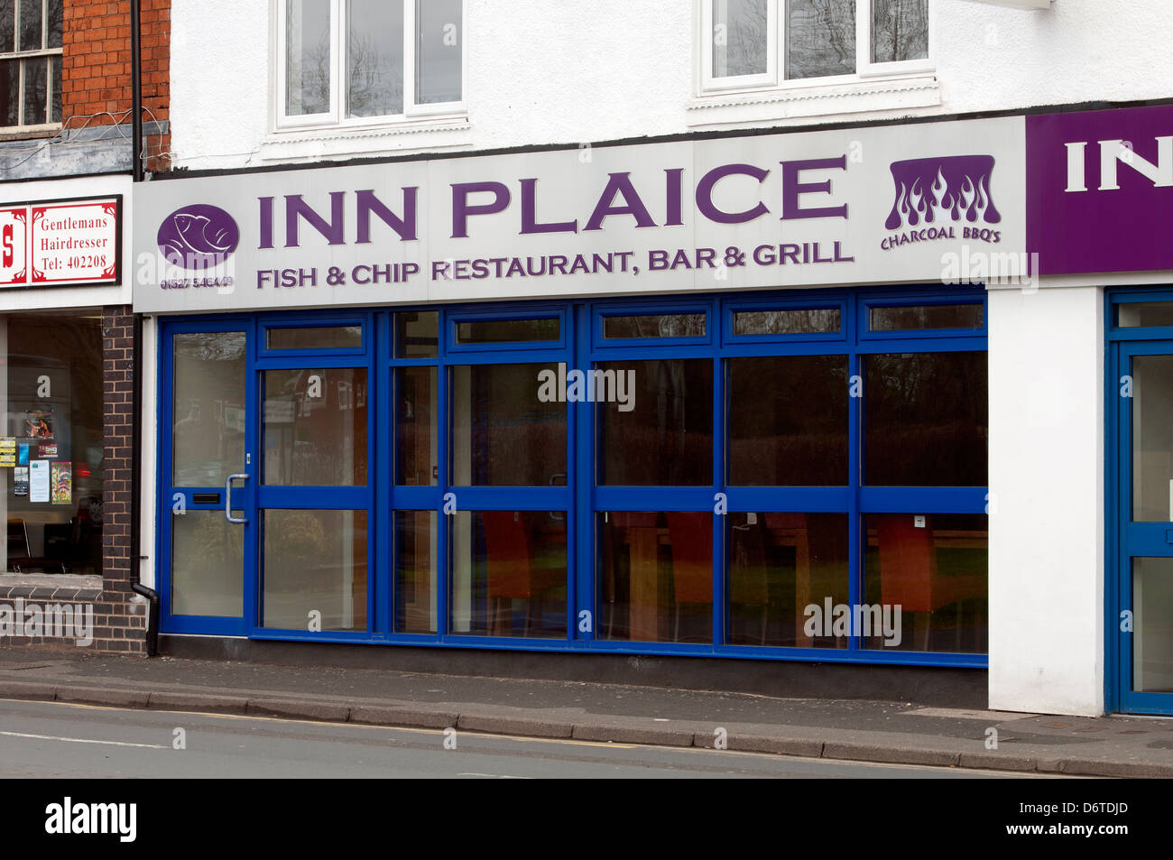 Inn Passera di mare Pesce e chip shop, decapitati Croce, Redditch, Regno Unito Foto Stock
