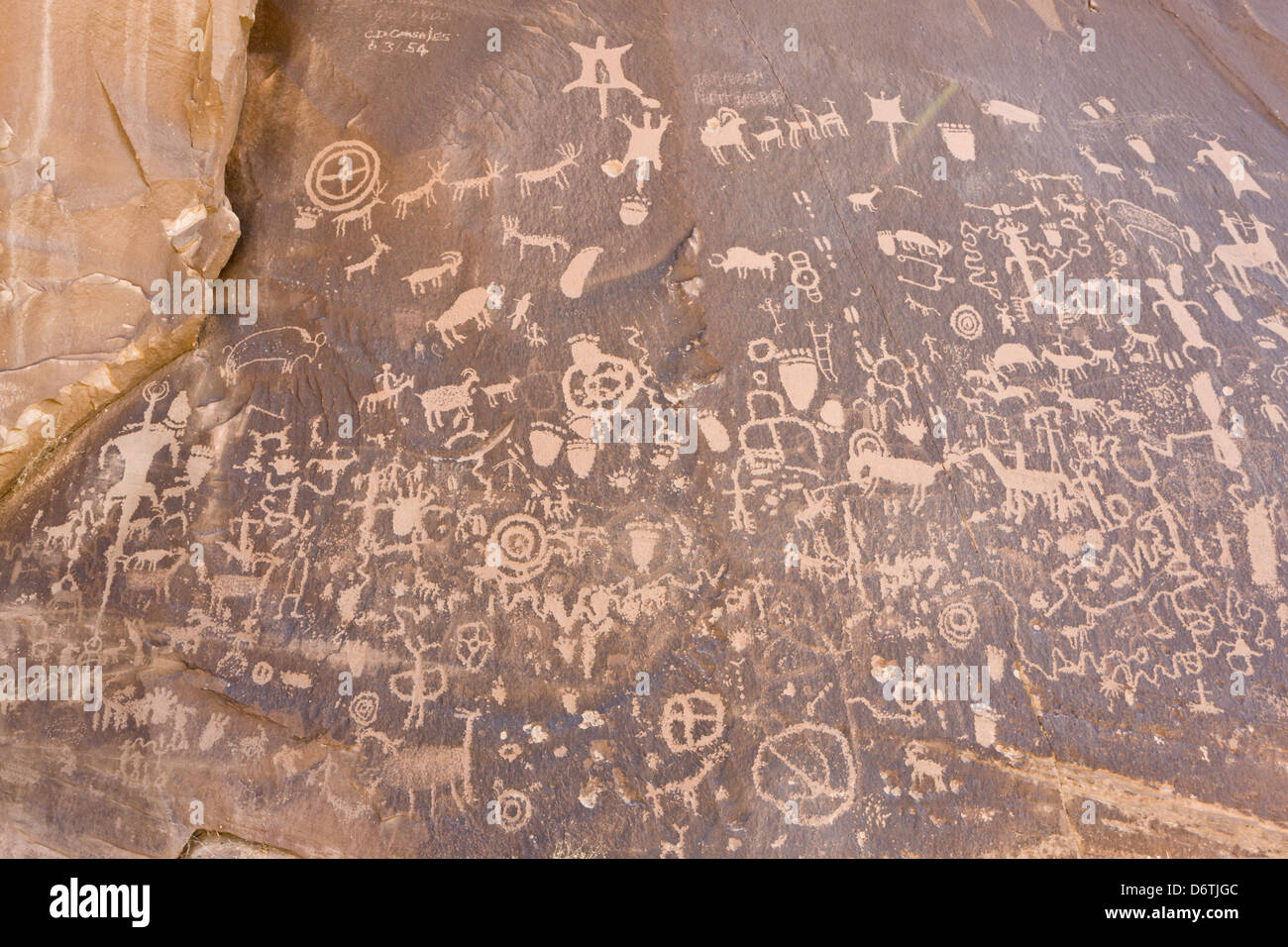 Preistorici e dei nativi americani, petroglifi Newspaper Rock membro Monumento storico, Utah, U.S.A., Settembre Foto Stock