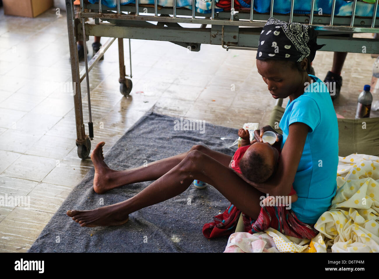 Pazienti ricoverati in ospedale dopo il gennaio 2010 terremoto, Port-au-Prince, Haiti, dei Caraibi Foto Stock