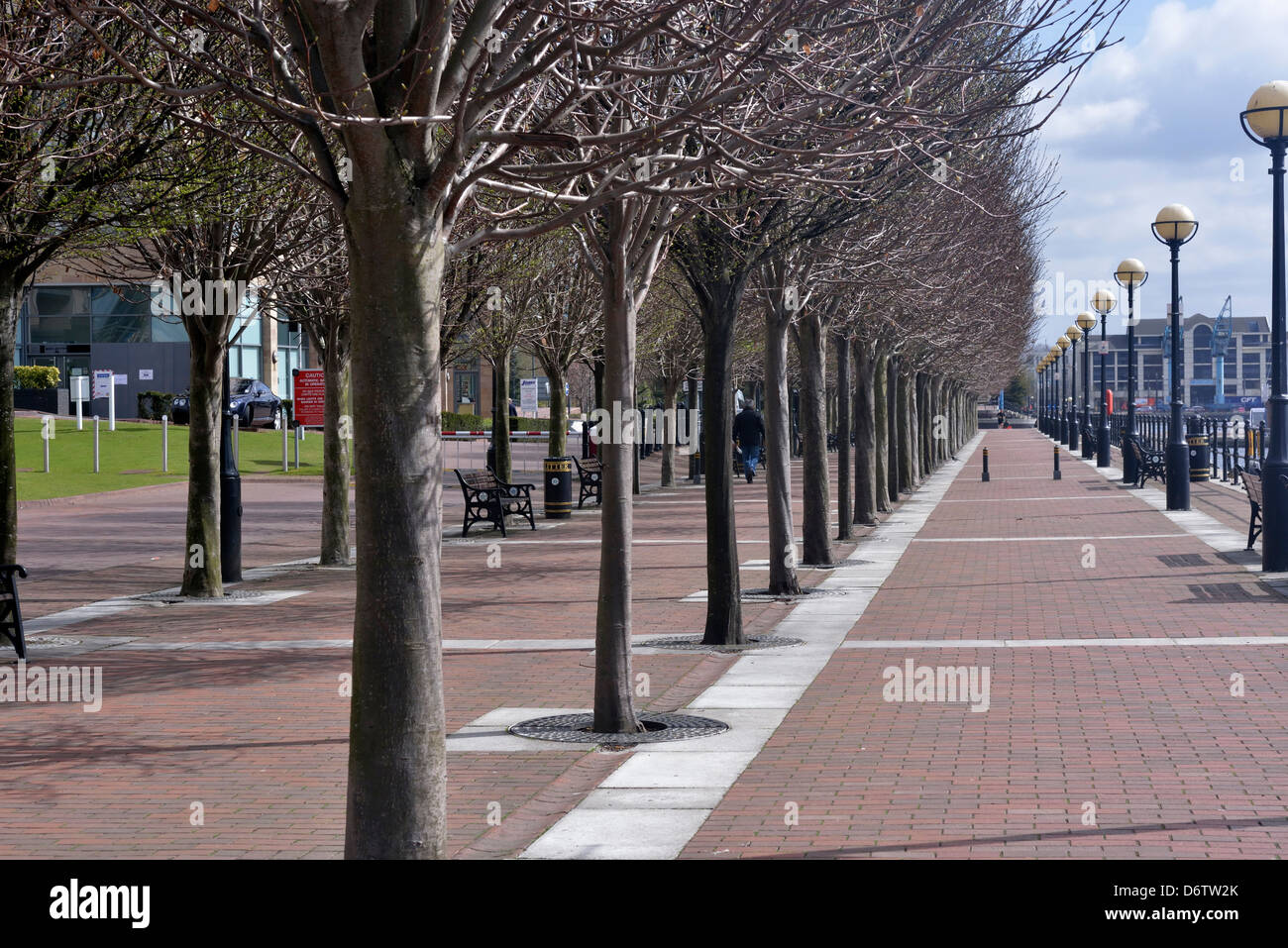 Un passaggio pedonale a Salford Quays Foto Stock