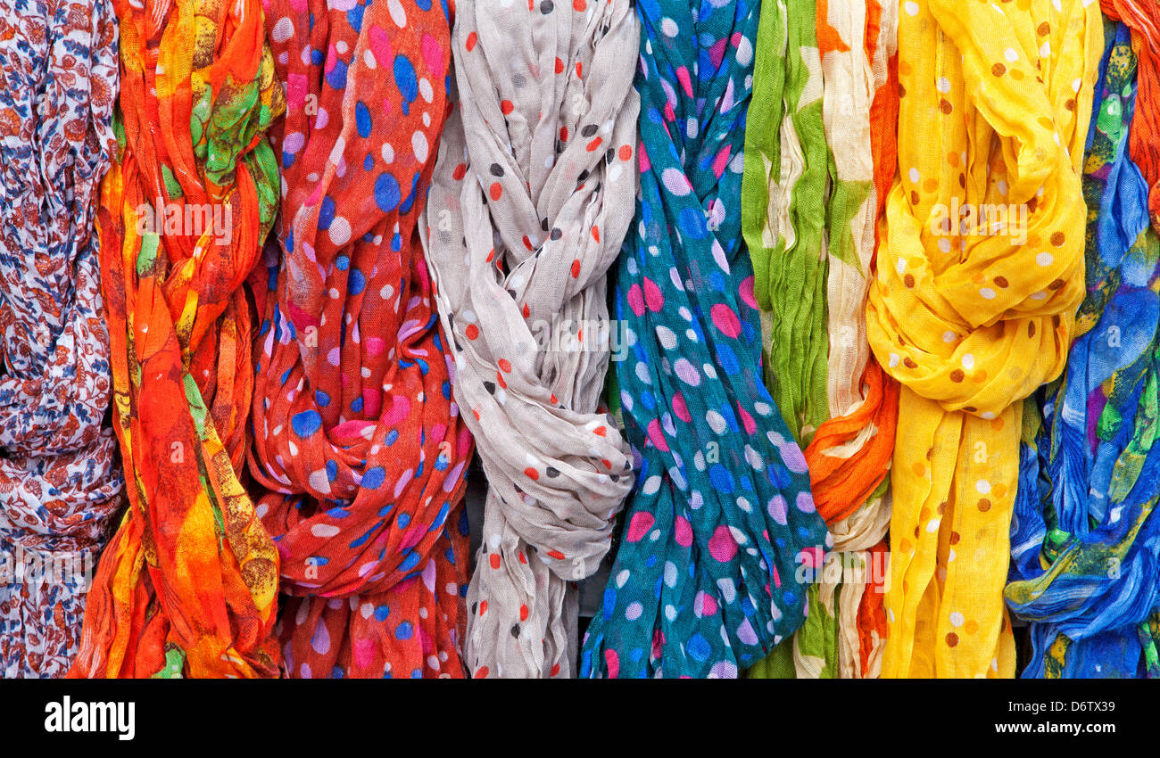 Headcloths dal mercato in Madrid Foto Stock