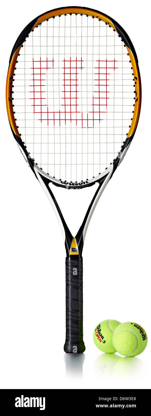 Racchetta da tennis e palle tagliate Foto Stock