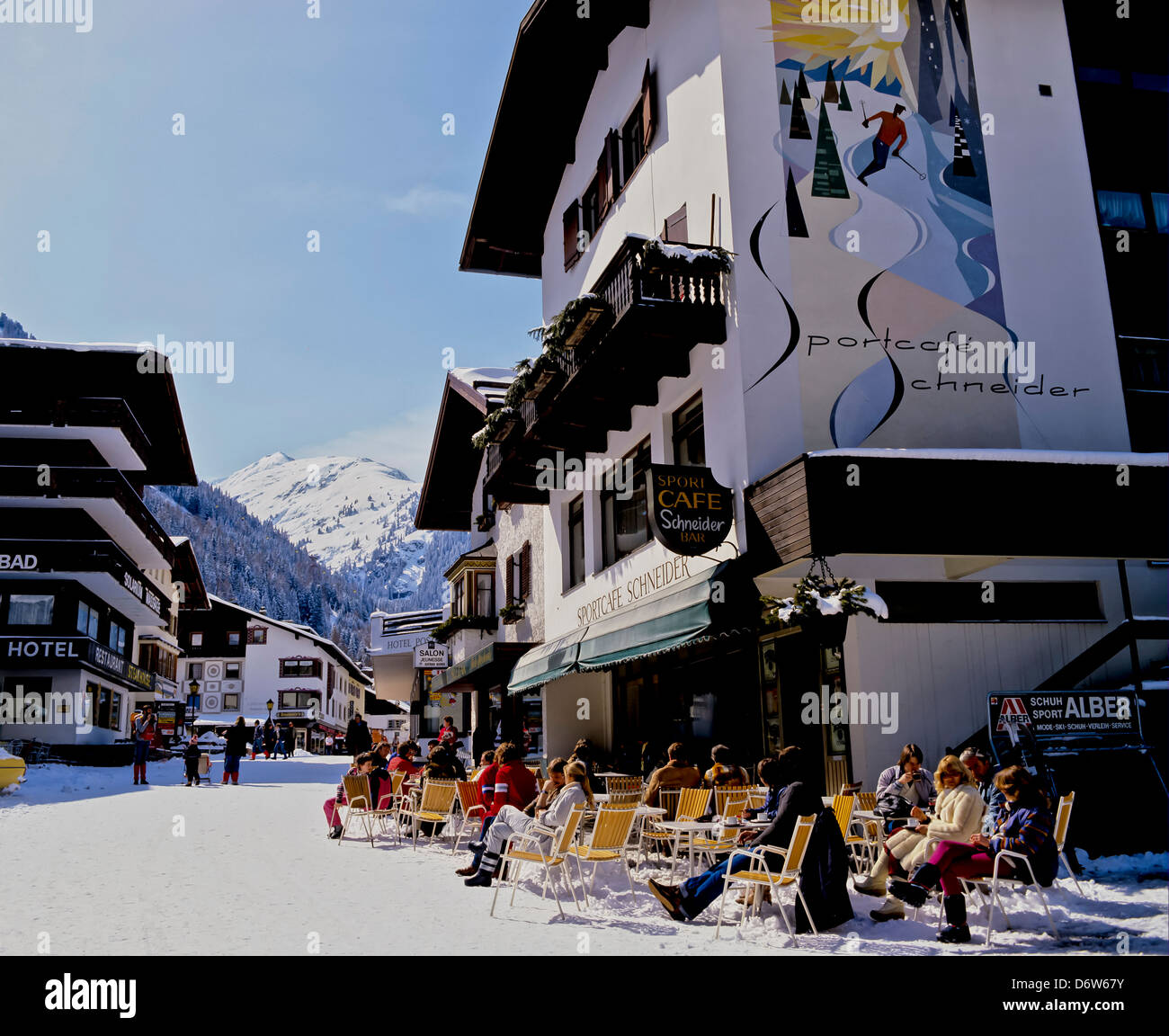 8430. Main Street, St Anton, Tirolo, Austria, Europa Foto Stock