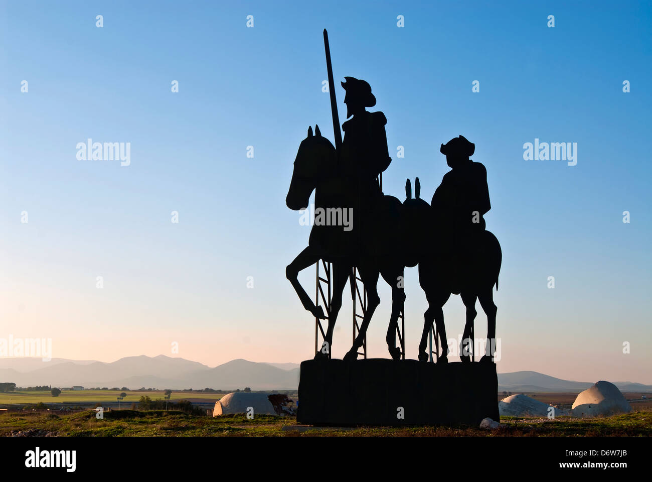 Don Chisciotte della Mancia statua nel sud della Spagna Foto Stock Don Chisciotte della Mancia statua nel sud della Spagna Foto Stock