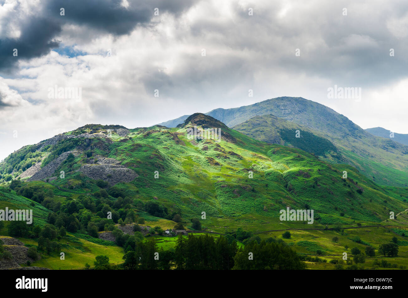 Wetherlam e grande aspirazione nel distretto del lago vicino al Little Langdale, Cumbria, Inghilterra. Foto Stock