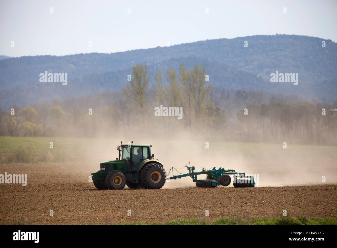 Trattore, lavori agricoli, area di Siena, Toscana, Italia, Europa Foto Stock