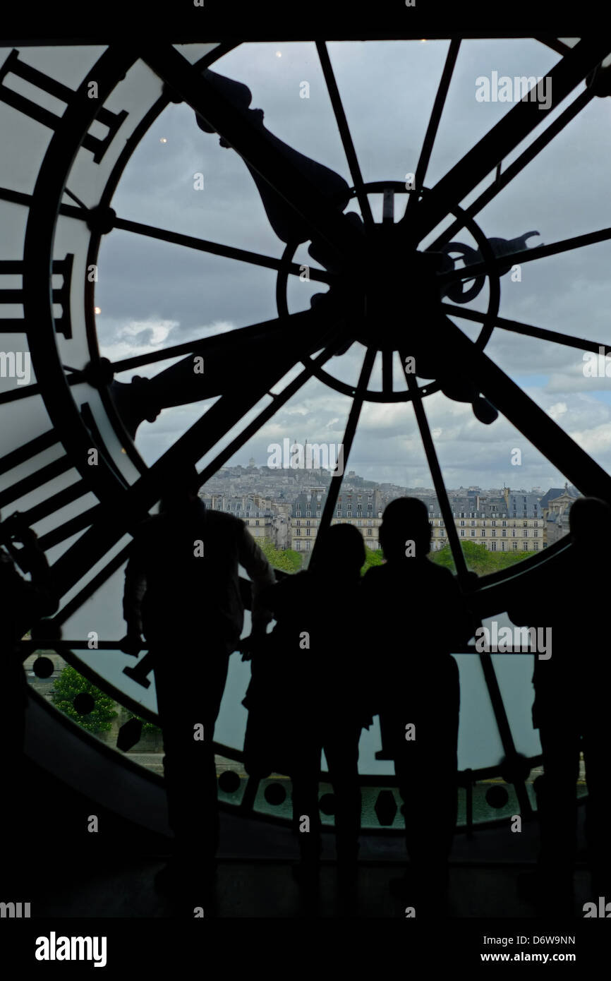 Museo d' Orsay, Musée d'Orsay orologio, Paris Museum, Gare d'Orsay, Beaux-Arts, stazione ferroviaria di Parigi, vista verso il Sacre Coeur Foto Stock