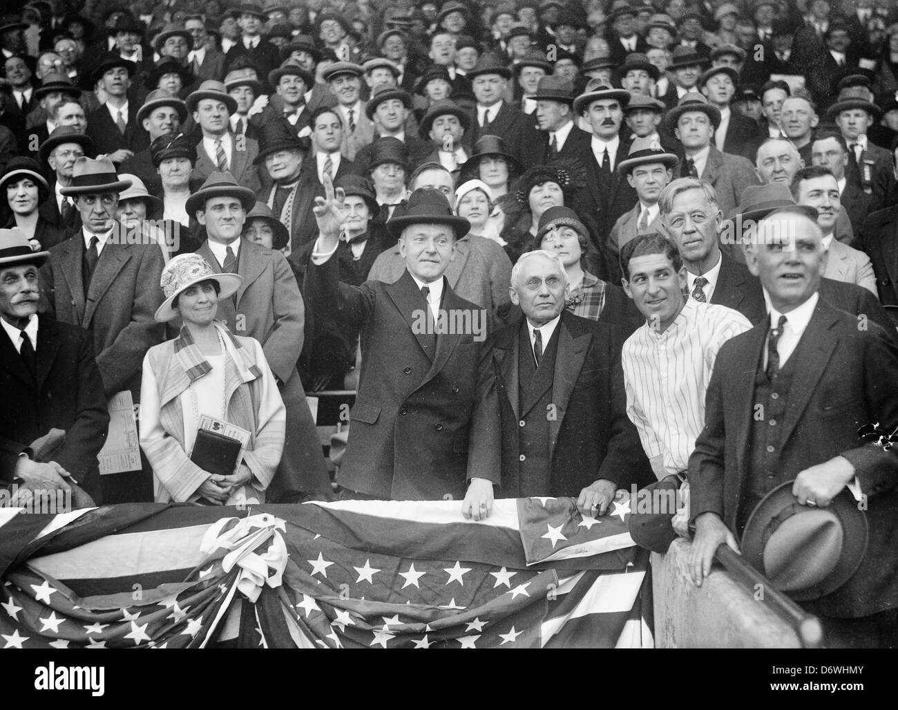 President Coolidge a baseball gioco Andrew W. Mellon, Grazia Coolidge, President Coolidge, Frank Kellogg; John G. Sargent, circa 1925 Foto Stock