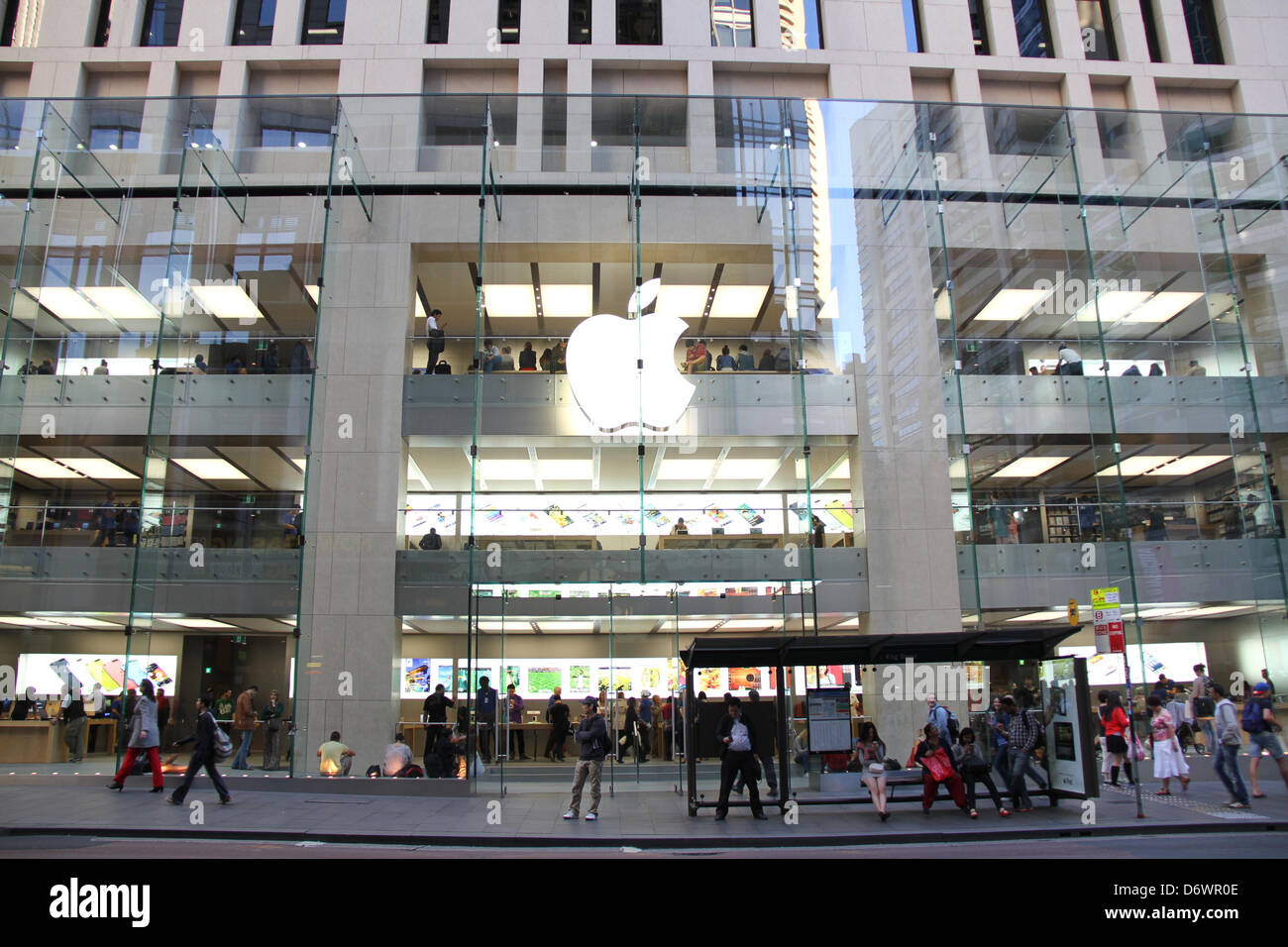 Sydney, NSW, Australia. 24 Aprile, 2013. Le scorte Apple valore è sceso in mezzo aumentando la concorrenza di rivali come Samsung. Credito: Credito: Richard Milnes / Alamy Live News. Foto Stock