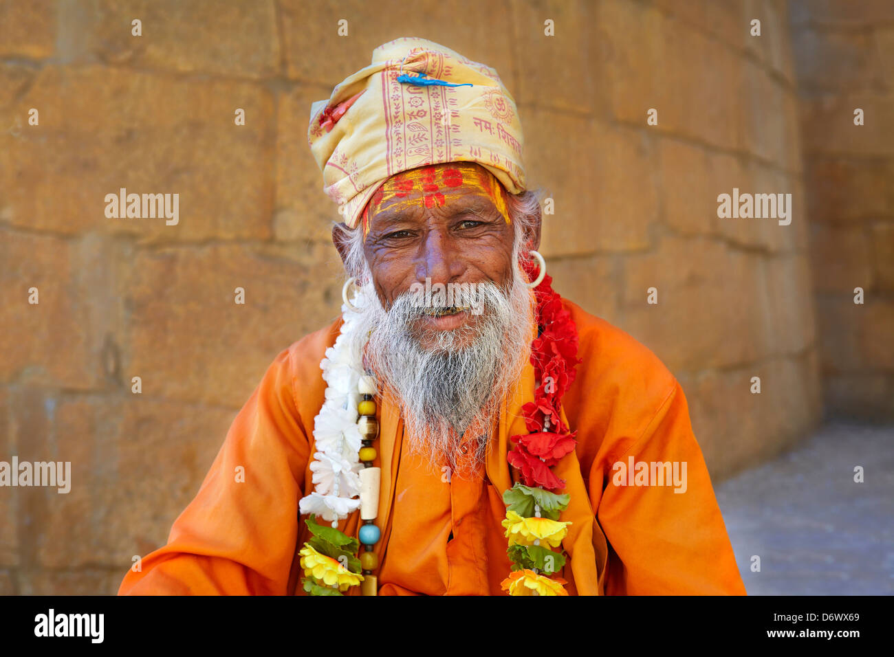 Ritratto di India indù uomo santo, Sadhu, Jaisalmer Fort, Rajasthan, India Foto Stock