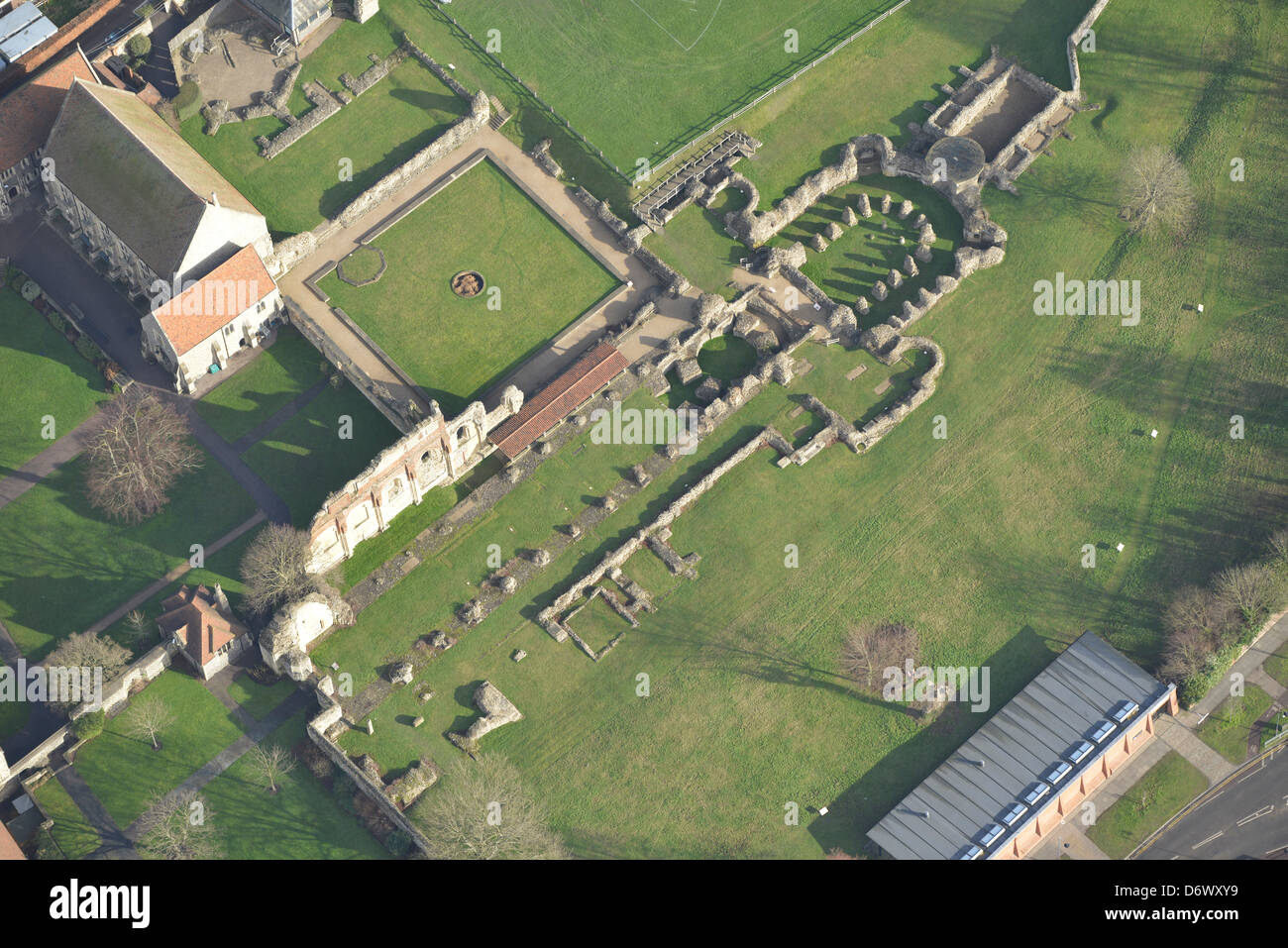 Fotografia aerea che mostra le rovine di St Augustine's Abbey in Canterbury Kent Foto Stock