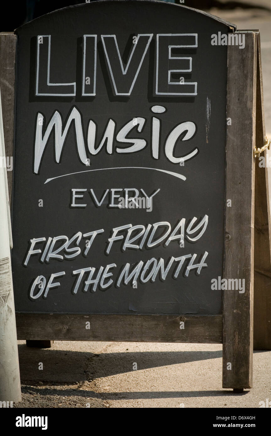 Licenza prs diritti di esecuzione live music venue royalties musicisti società ppl prestazioni le prestazioni pubbliche esibizioni copyr Foto Stock