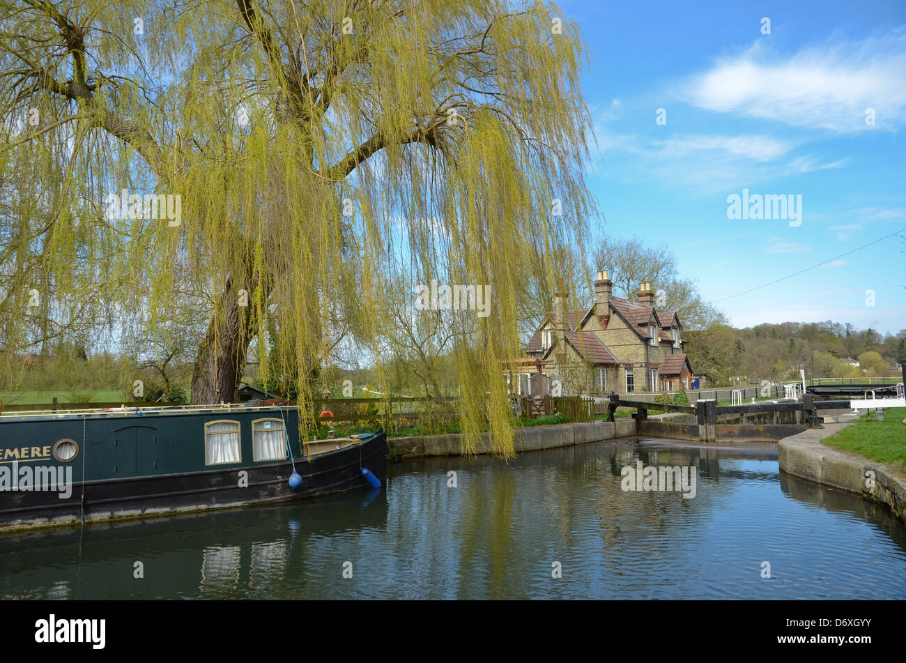 Hertford bloccare sul fiume Lee (LEA) nel Hertfordshire Foto Stock