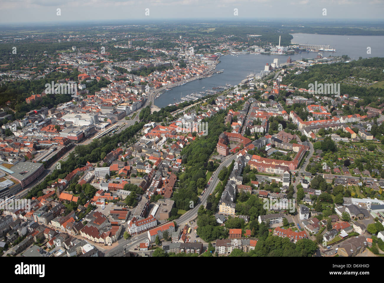 Flensburg, Germania, vista aerea di Flensburg con vedute della città e il quartiere portuale Jürgensby Foto Stock