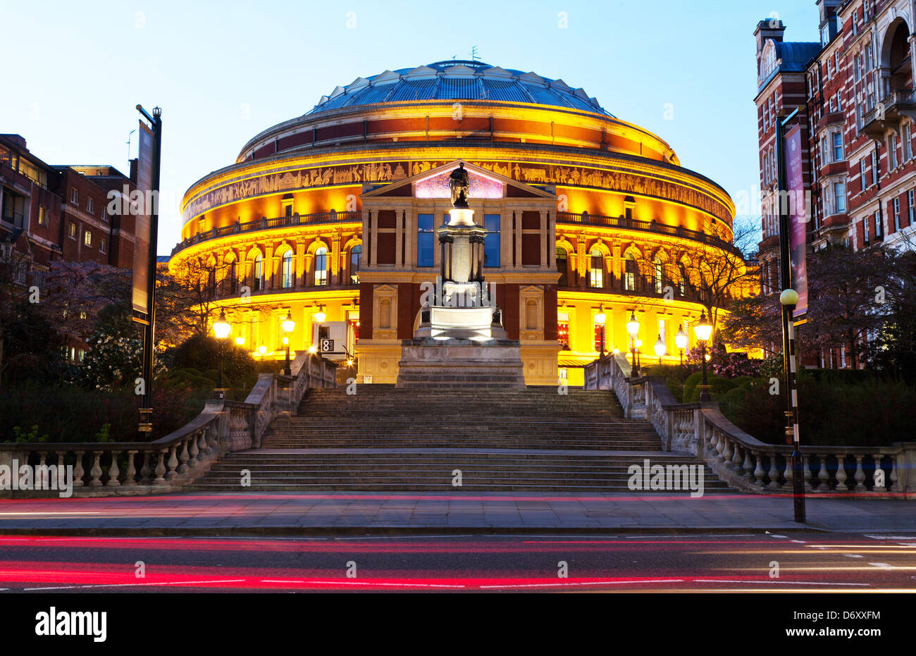 La Albert Hall di notte London REGNO UNITO Foto Stock