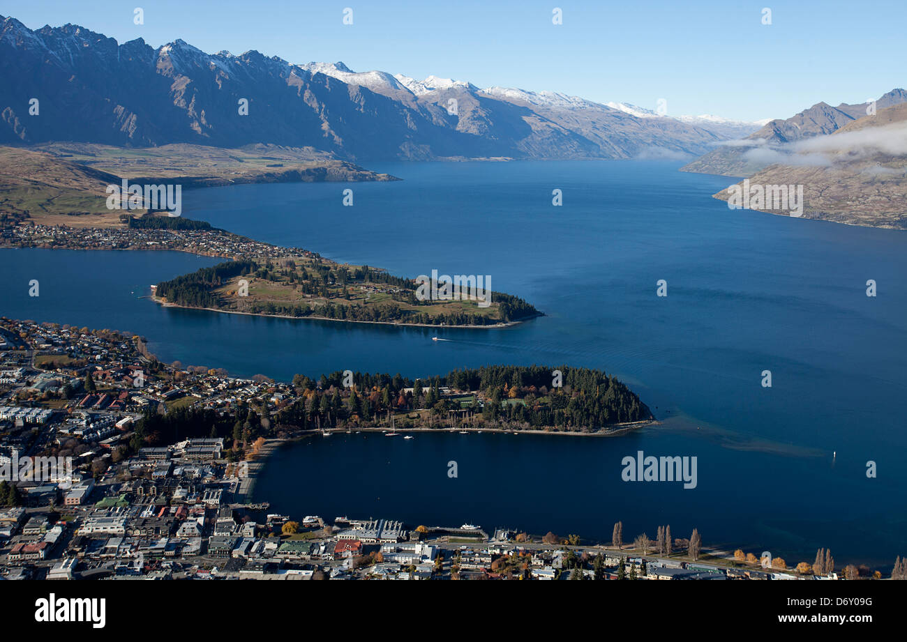 Splendido scenario della baia di Queenstown lago Wakatipu città di Queenstown Nuova Zelanda Foto Stock