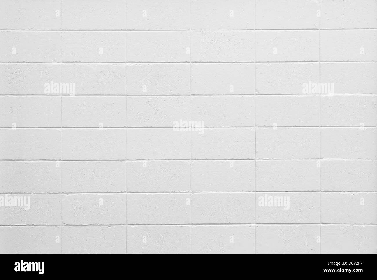 Colore bianco verniciato parete di mattoni Foto Stock
