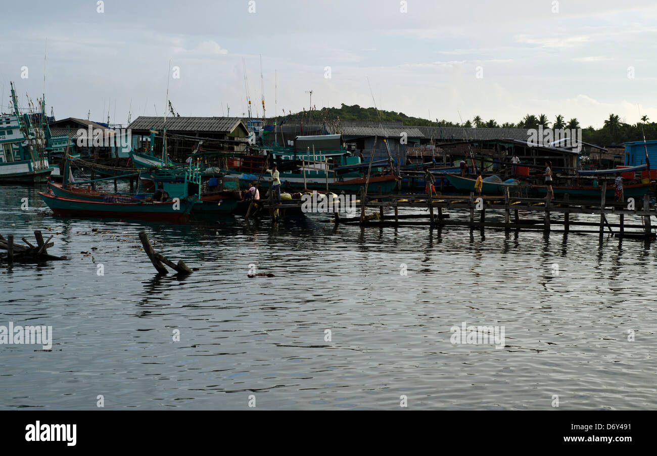 Koh Sdach (King's Island) pescatori capanne Foto Stock