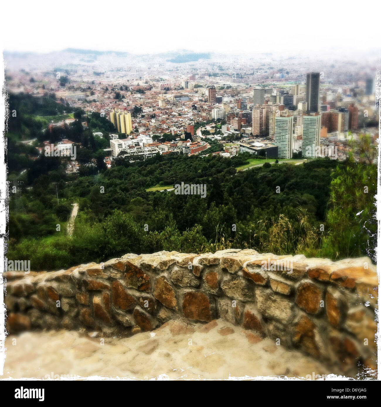 Scala su cityscape, Bogotà, Cundinamarca, Colombia Foto Stock