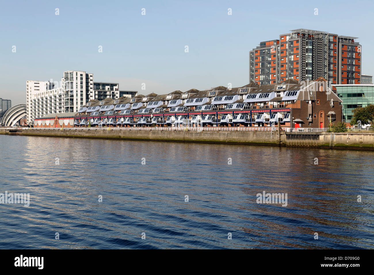 Lancefield Quay e River Heights appartamenti a Finnieston accanto al fiume Clyde, Glasgow, Scozia, Regno Unito Foto Stock