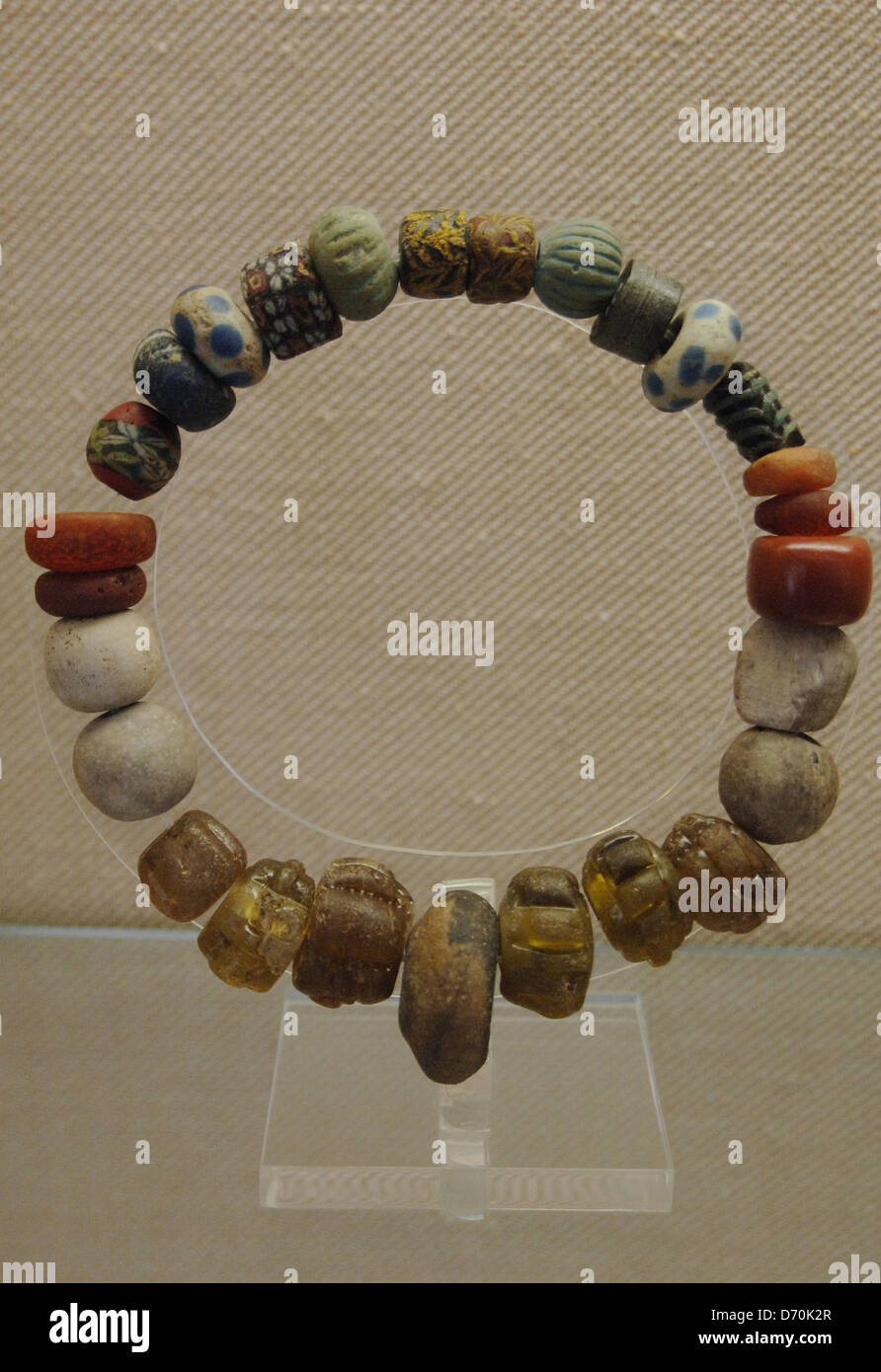 Collana. Medioevo. Museo Nazionale dell'Alto Medioevo (Museo dell' Alto Medioevo). Roma. L'Italia. Foto Stock