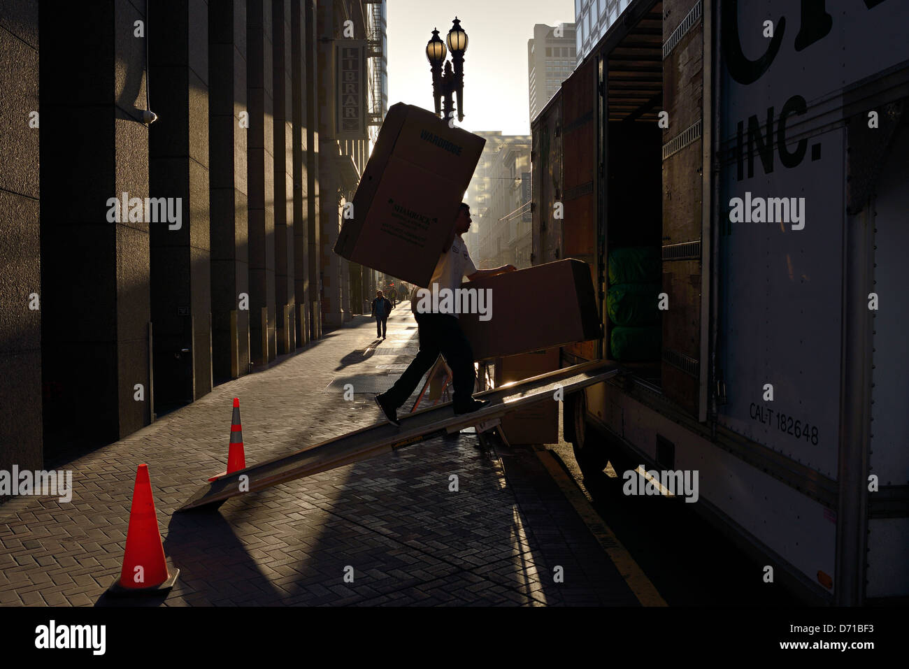 Caricamento carrello san francisco sunset Foto Stock