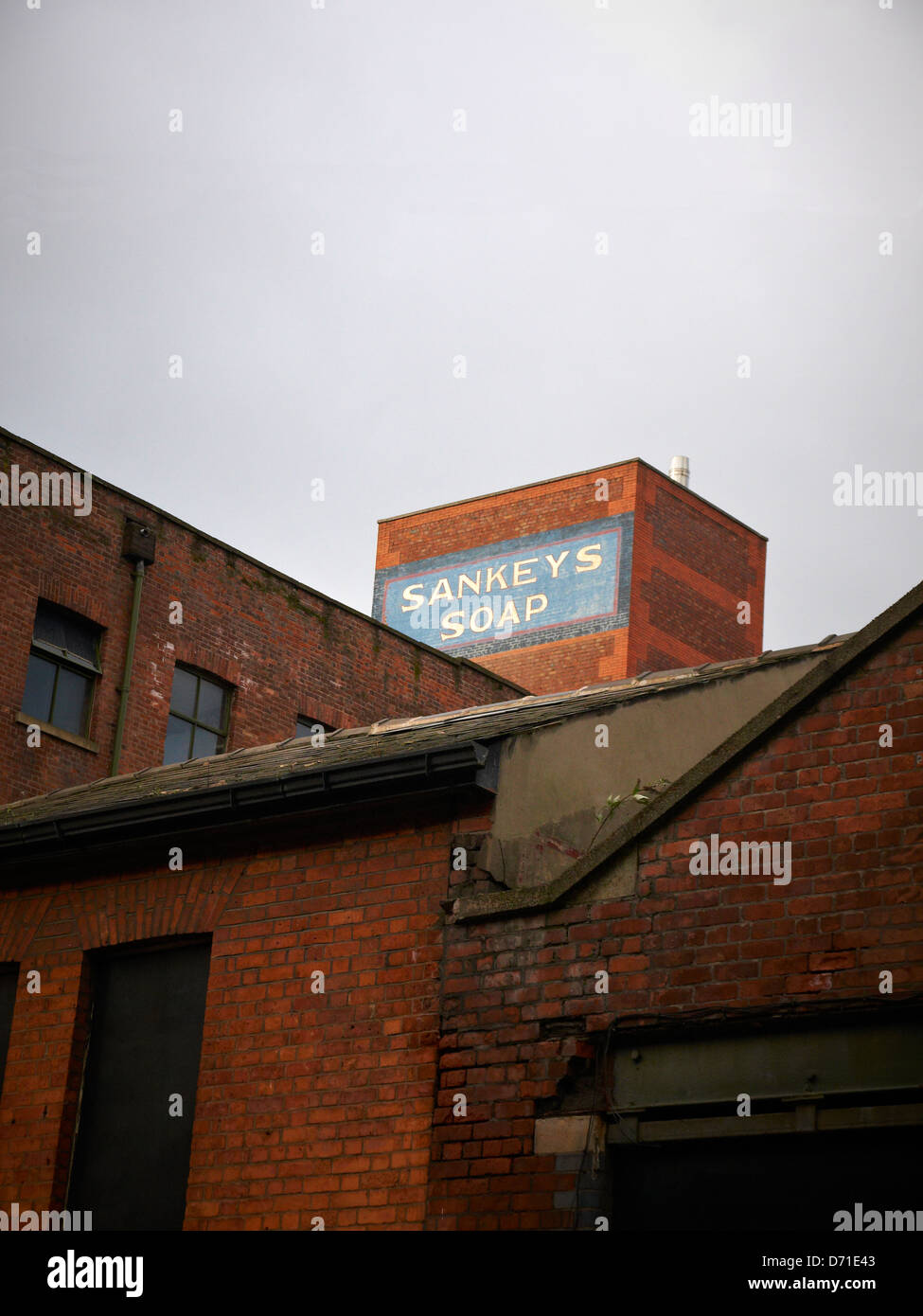 Sankeys segno di sapone sul mulino di alveare Ancoats Manchester REGNO UNITO Foto Stock