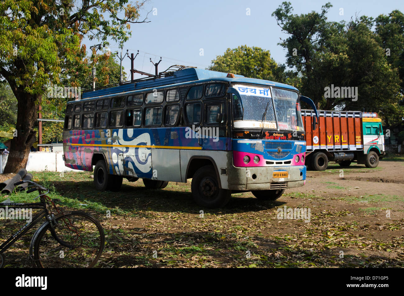 Tata,autobus e camion,parco,Madhya Pradesh, India Foto Stock