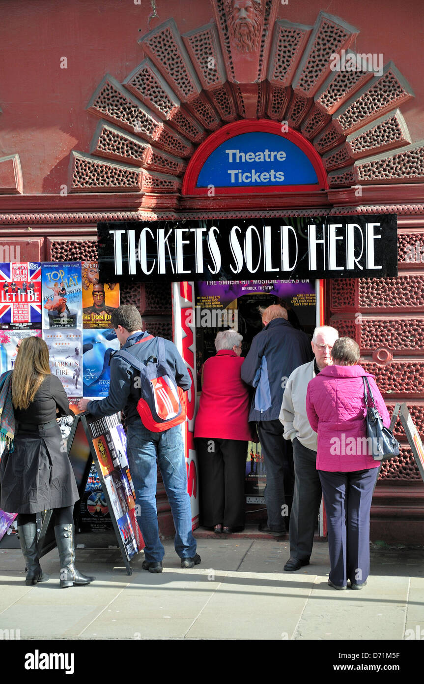 Londra, Inghilterra, Regno Unito. Theatre Ticket kiosk Foto Stock