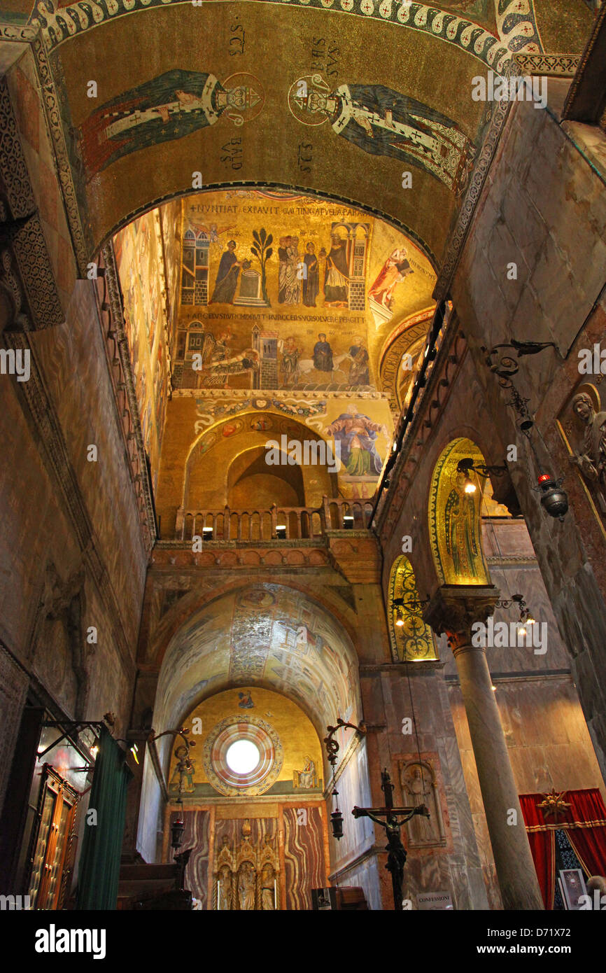 Vista interna della Basilica di San Marco o la Basilica di San Marco la chiesa cattedrale di Venezia, Italia settentrionale. Foto Stock