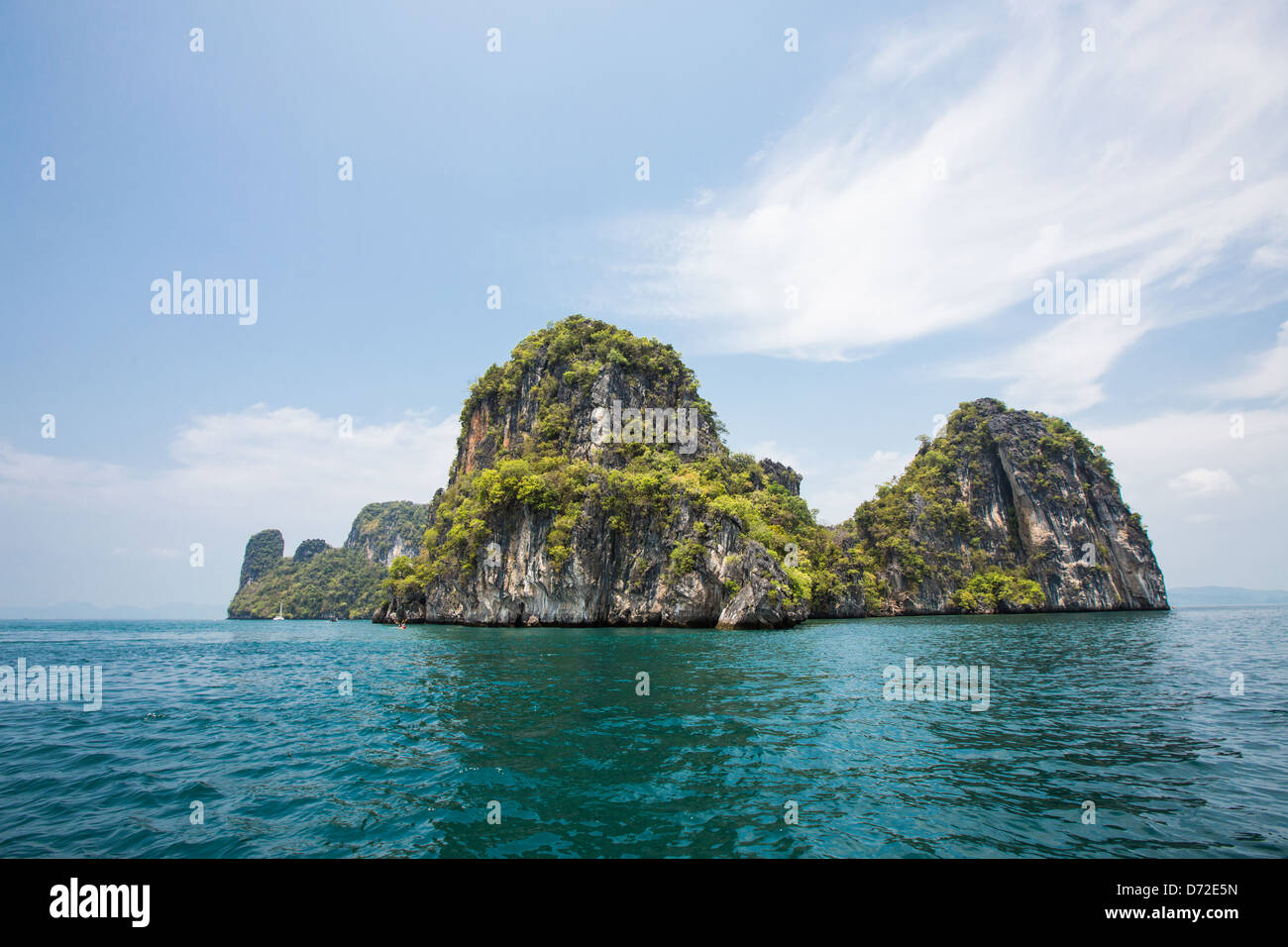 Turismo avventura su Koh Hong beach di Krabi, in Thailandia Foto Stock