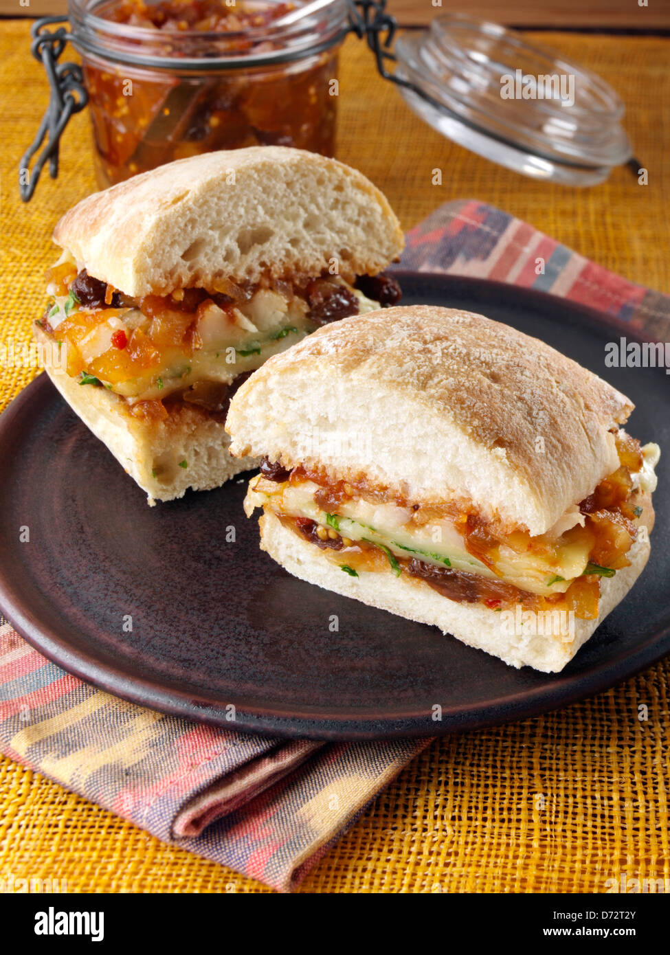 Sandwich di formaggio con pomodoro chutney di pere Foto Stock
