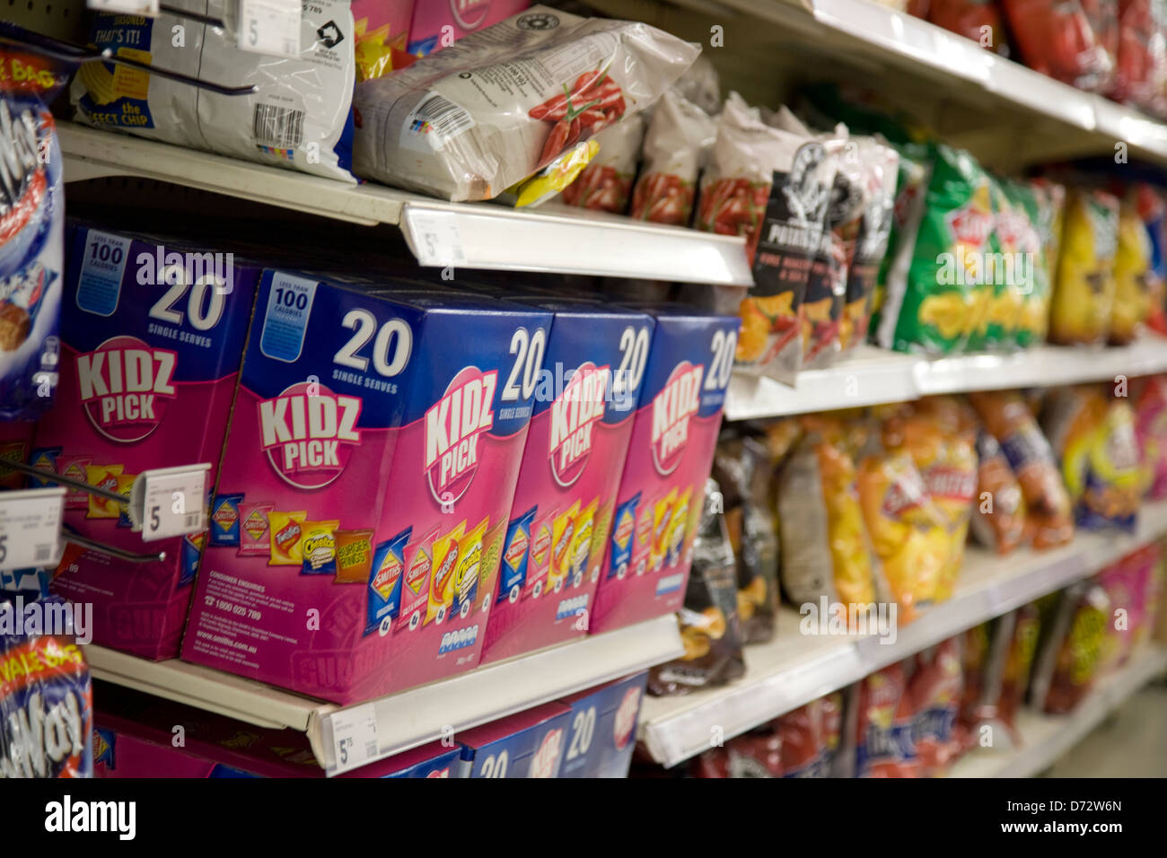 Croccantini su un kmart scaffale di supermercato in australia Foto Stock