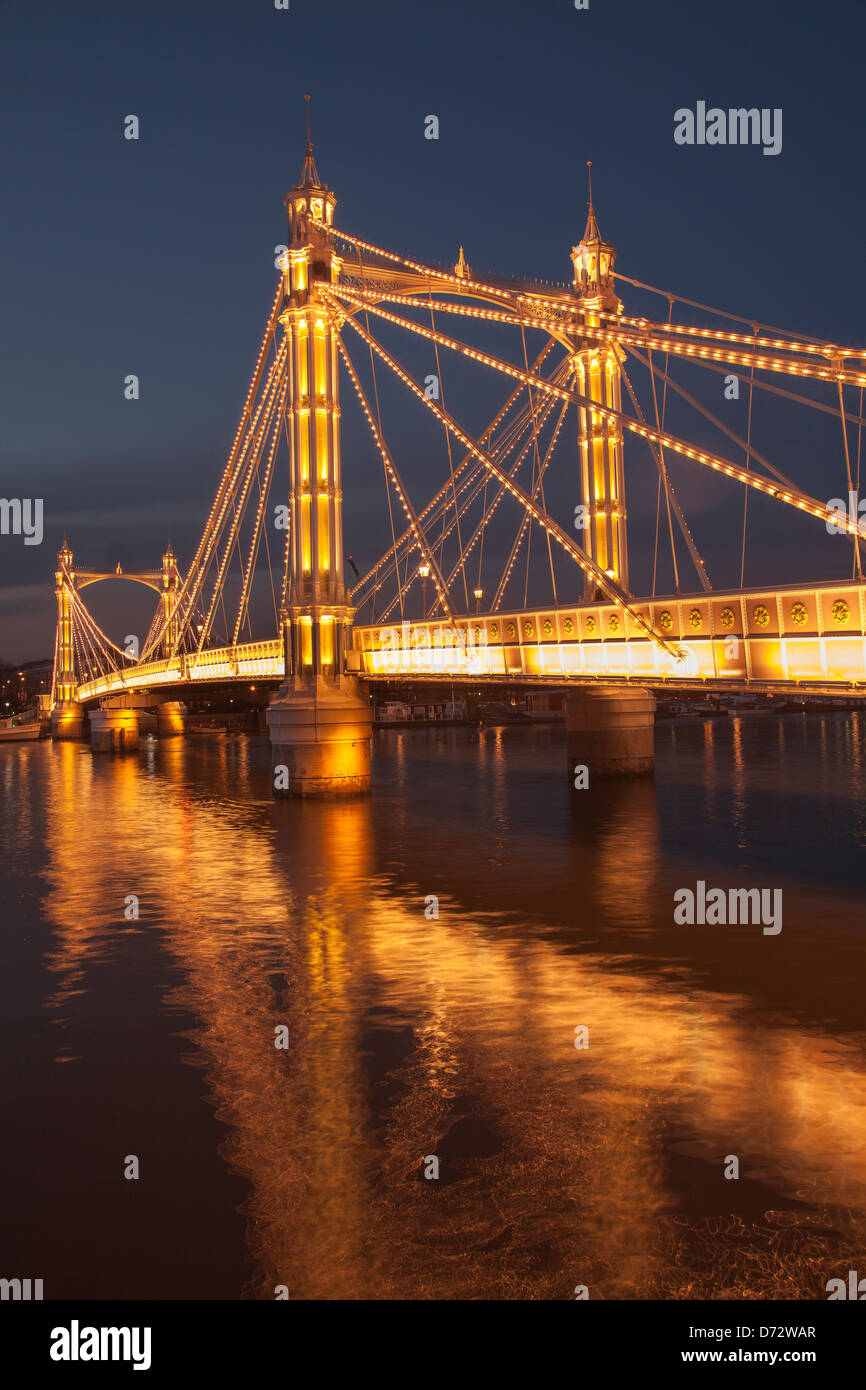 Albert Bridge di notte,Chelsea,Londra Foto Stock