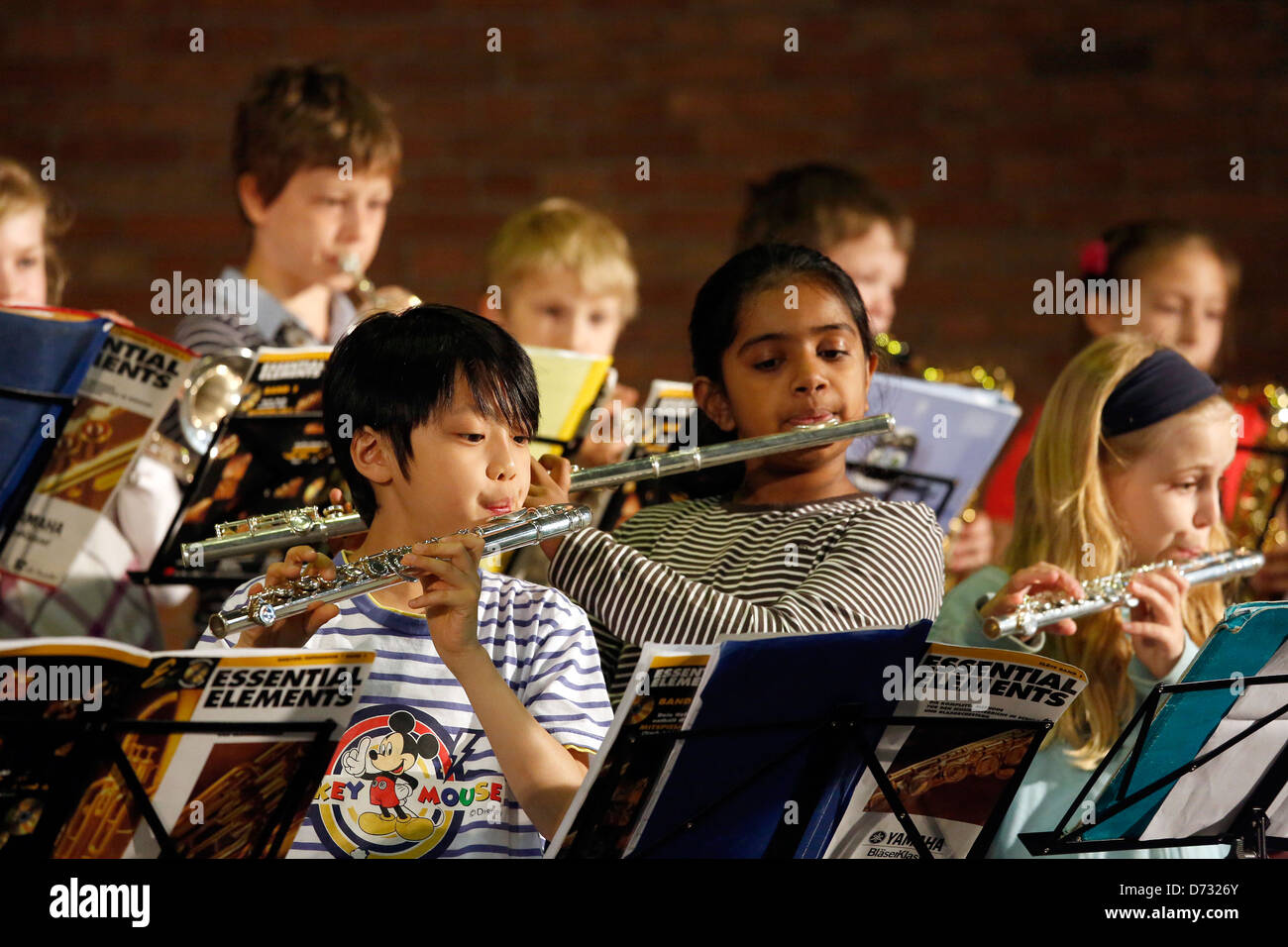 Bochum, Germania, cantare Giorno della canzone, la scuola dei bambini a causa dell'orlo-scuola di musica presso la Chiesa di Cristo Foto Stock
