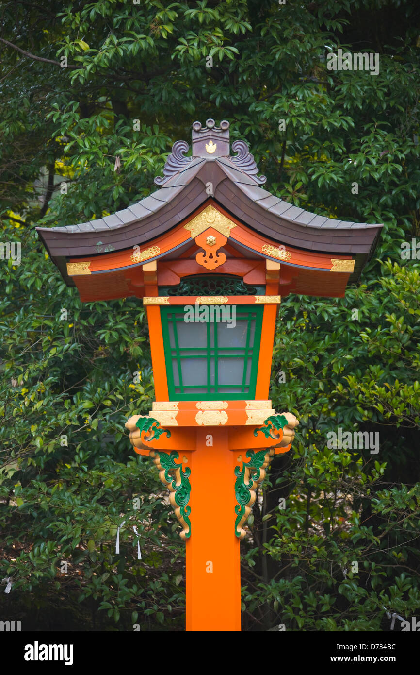 Lanterna in Fushimi Inari Shrine, Kyoto, Giappone Foto Stock