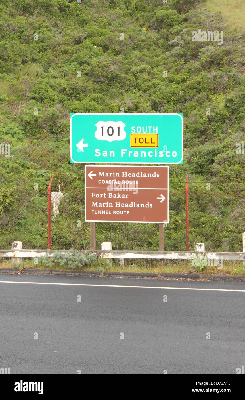 SAN FRANCISCO, AMERICA 28 MARZO 2013: American cartelli stradali per ottenere un percorso 101 e la superstrada ingresso in San Francisco, America il 28 marzo 2013 Foto Stock